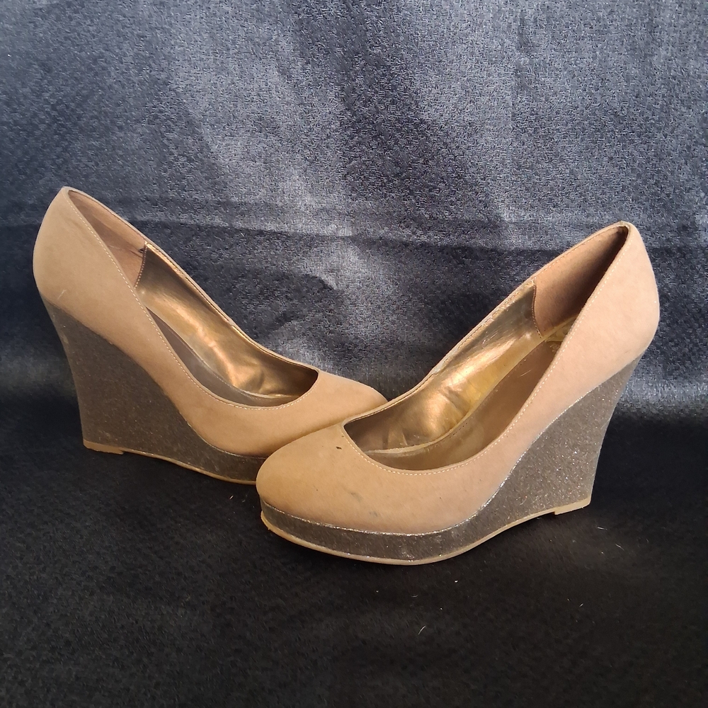 Chic Tan Wedge Shoes for Women